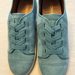 Vionic Teal Suede Casual Shoes